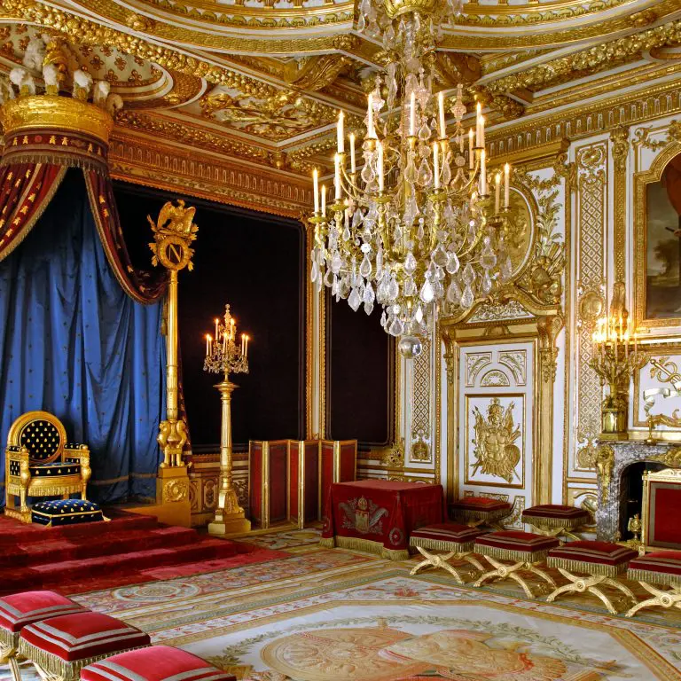 Salle du Trône du chateau de Fontainebleau : seule salle du trône napoléonienne conservée au monde ! (c) Jérôme Schwab