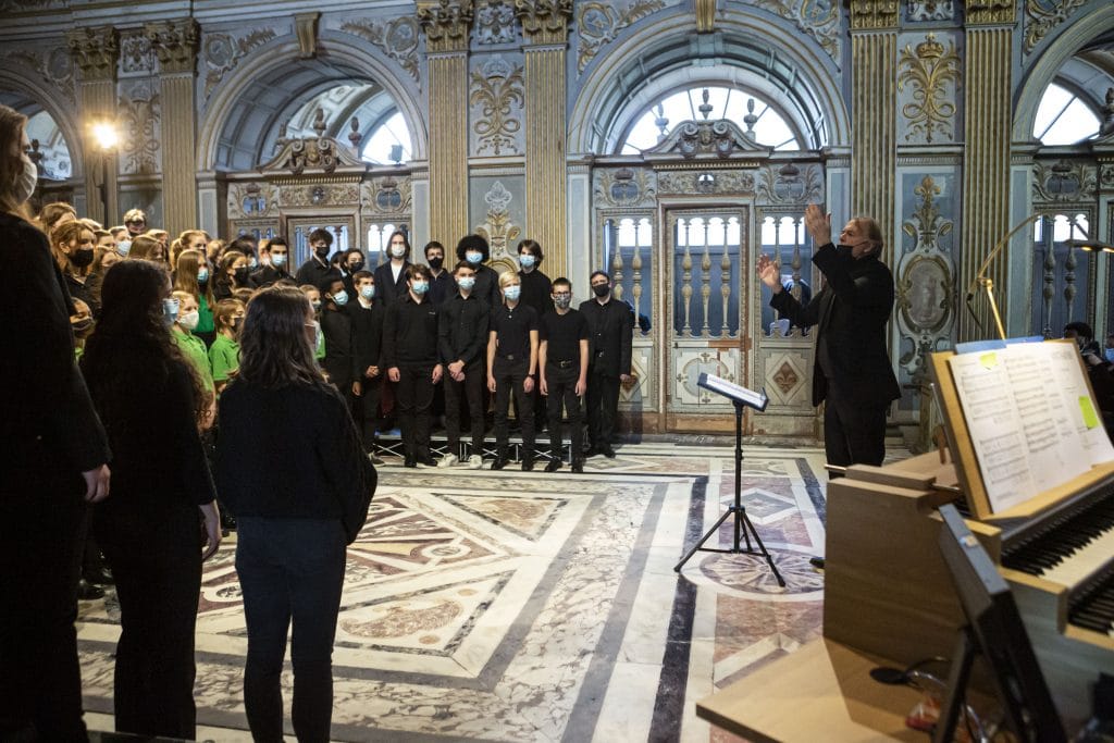 Masterclasse et concert de Thomas Hengelbrock avec des jeunes de l'association Orchestre à l'école