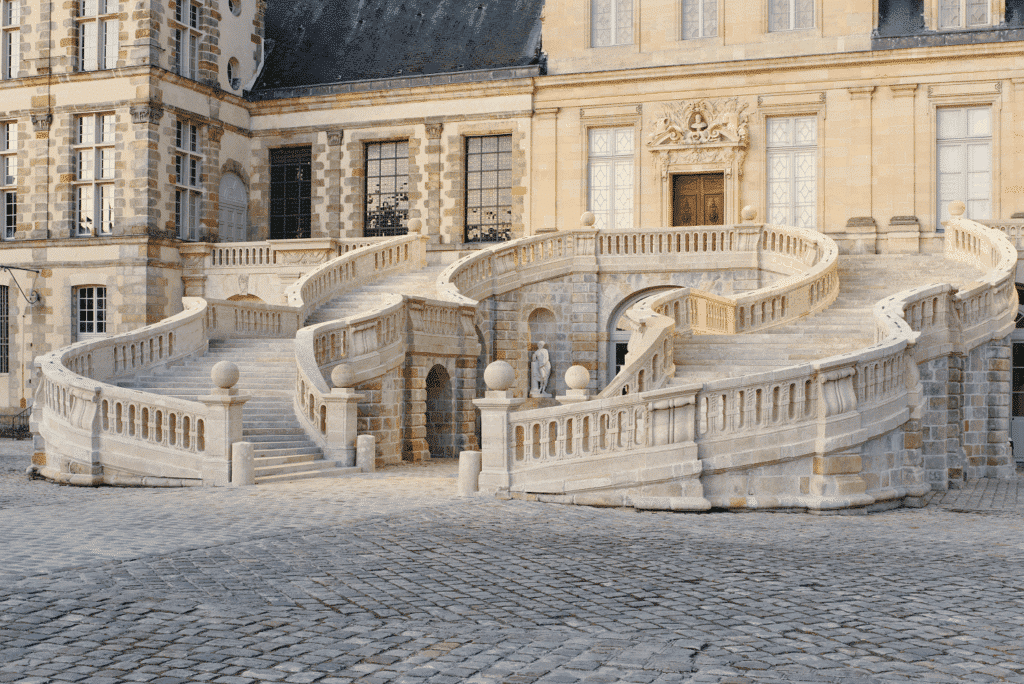 ESCALIER_FER_A_CHEVAL (c) RMN - Grand Palais _ Adrien Didierjean