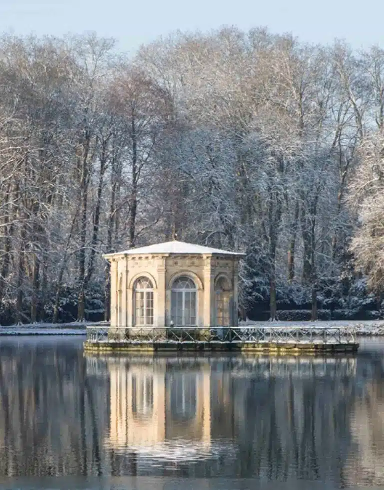 Les vacances d'hiver 2024 au château de Fontainebleau _ Vue sur l'étang aux Carpes