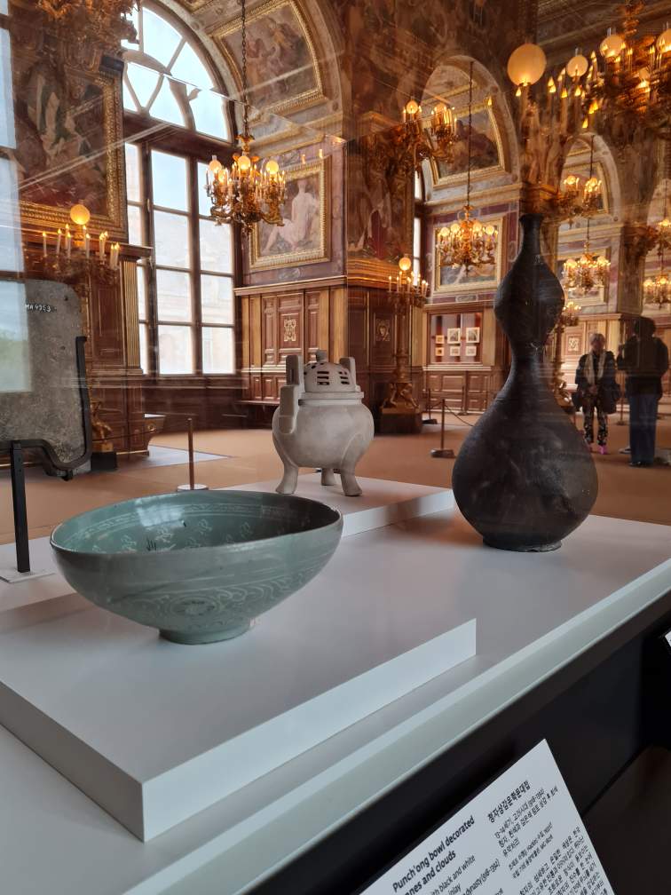 (c) Château de Fontainebleau