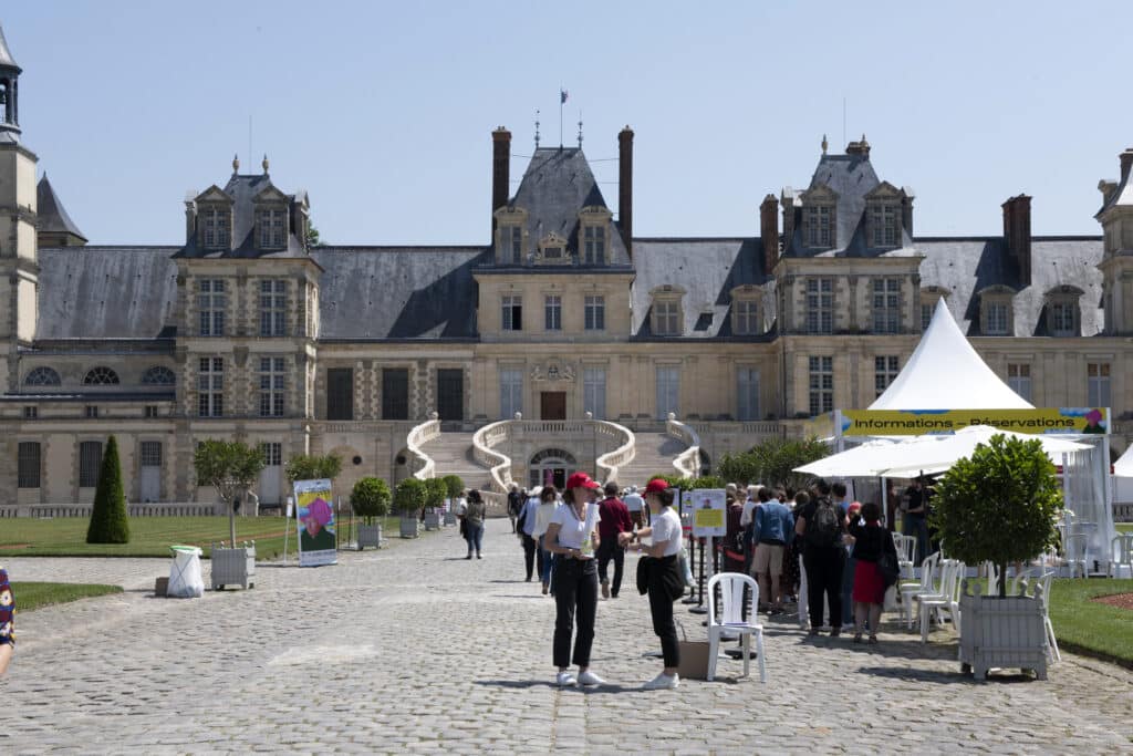 le festival de 'histoire de l'art aura lieu comme tous les ans au printemps au château de Fontainebleau